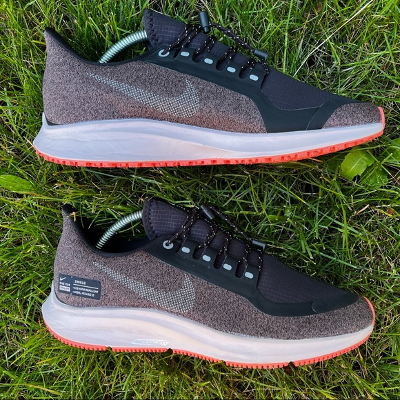 Nike Air Zoom Winflo 5 Shield Women's Water Resistant Running Shoes (Size 8) - Picture 3 of 9